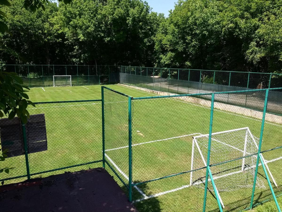 Slivek Къща За Гости "Там Край Реката " מראה חיצוני תמונה